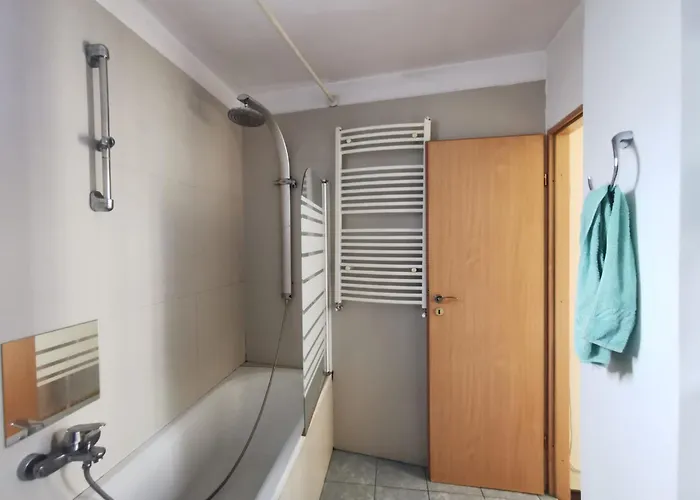 홈스테이 Coliving Wediscover 부쿠레슈티